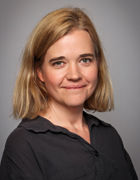 en person med blondt hår en person med blondt hår